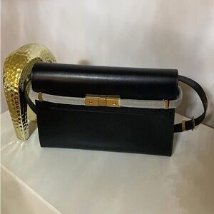 Elegant Black Leather Women's Bag